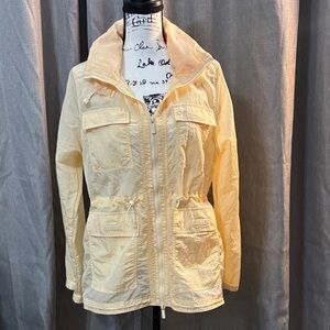 Savvy Old Navy Sherpa jacket. 4 front pockets- 2 up and two down. Built in hood